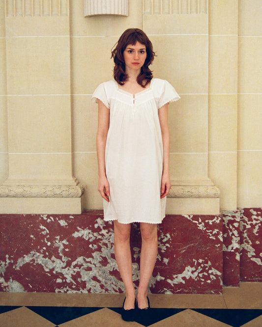 The Sheer, Short